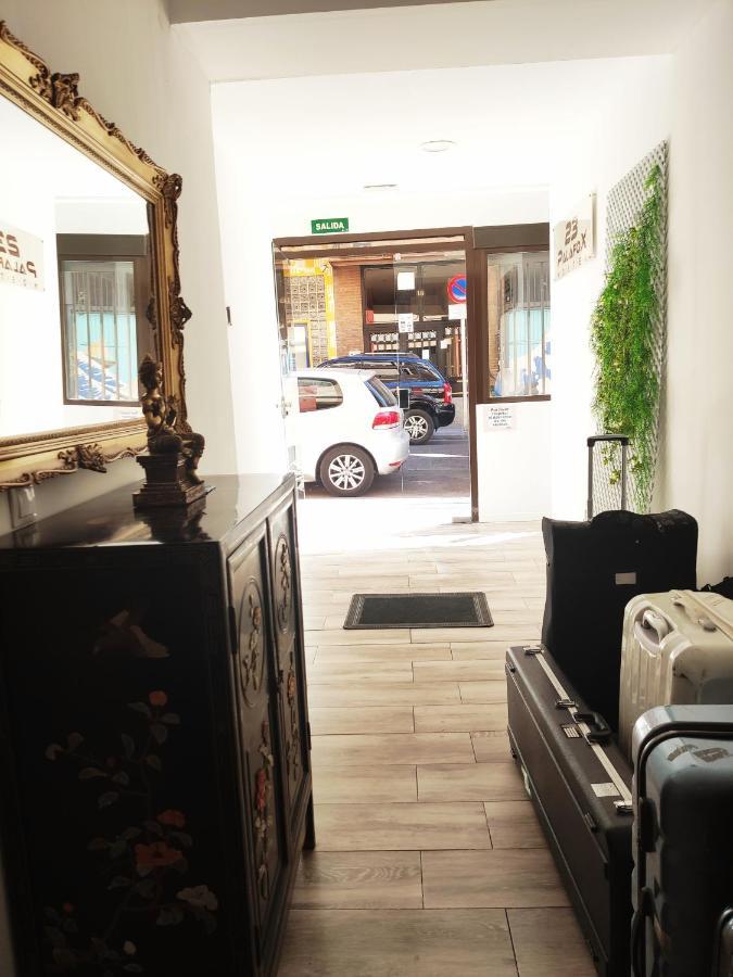 Palafox 23 Hostel Madrid Exterior photo